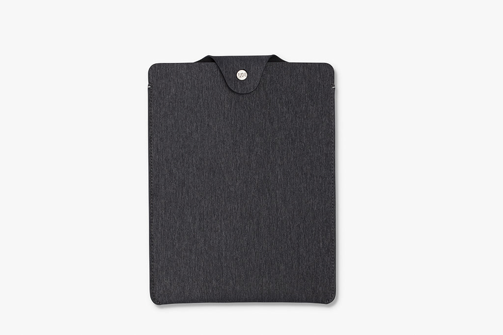 フライターグ 黒 F29 SLEEVE for iPad® mini iPad Sleeve (Nylon) – ANSON CALDER