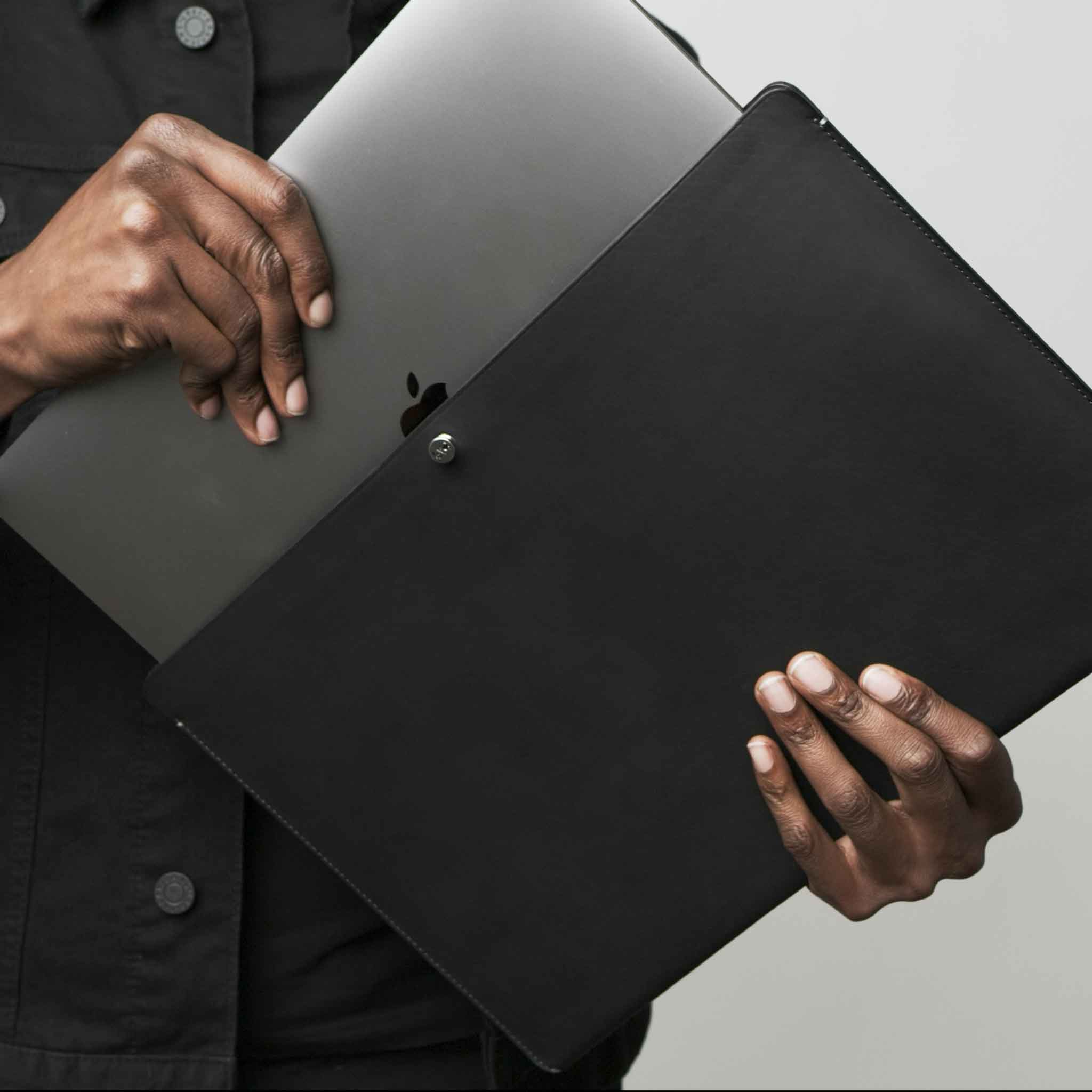 Sleeves That Save: Why Every Laptop Deserves a Stylish Hug